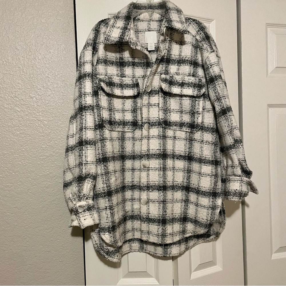 H&M Shacket Plaid Black and Cream
